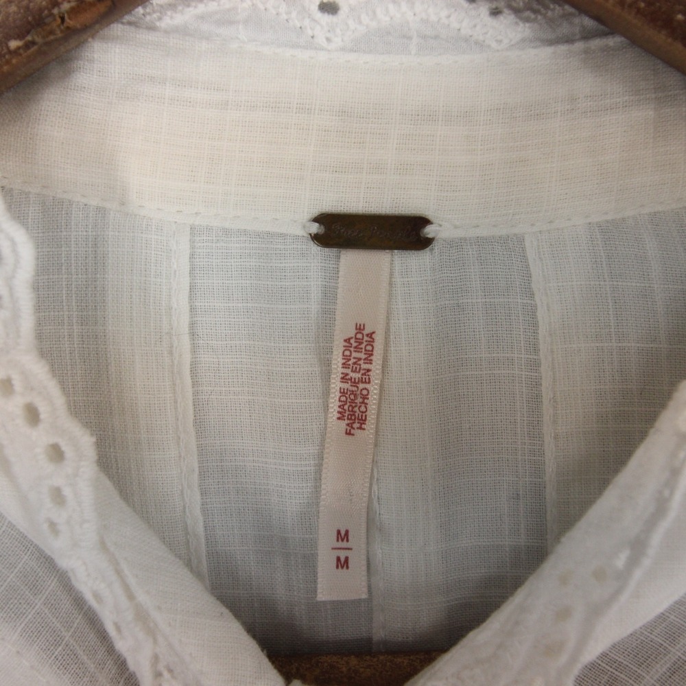 Free People Blouse Womens M White Eyelet Ruffle Victorian Boho Long Sleeve - Picture 9 of 11